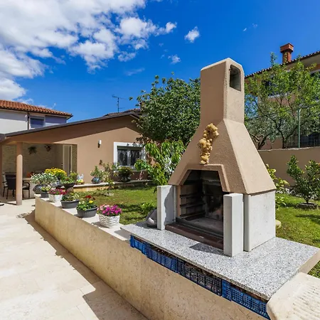 Dragica By Interhome プーラ