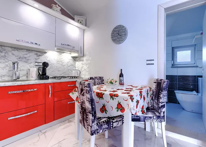 Dragica By Interhome * Pula