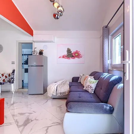 Dragica By Interhome Pula